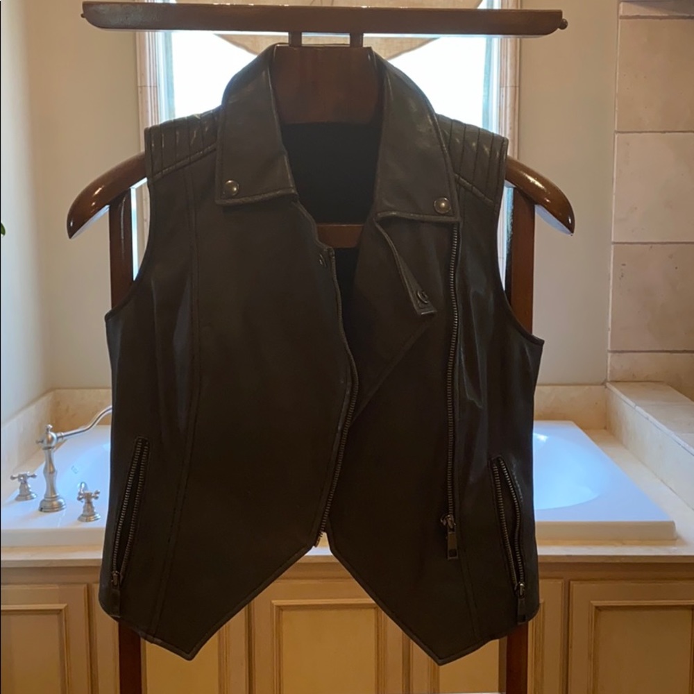 Lamb skin leather so soft short vest S